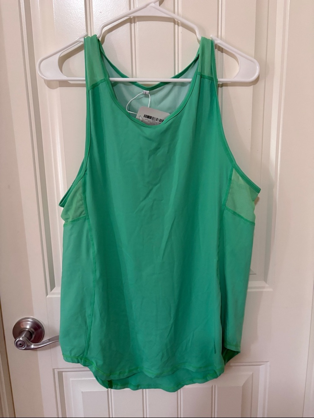 NWT Doterra‎ Women’s Sleeveless Active Tank Top - Green
